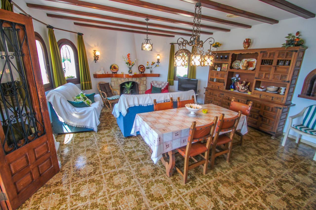 Fustera Pedros - Old-Style Country House In Бениса Екстериор снимка
